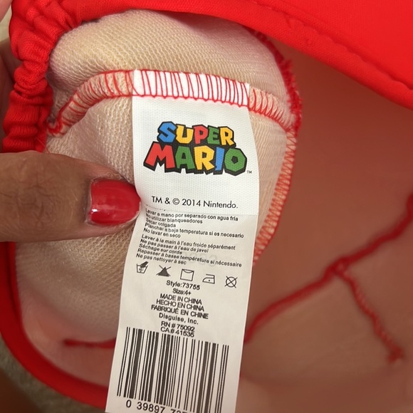 Nintendo Super Mario hat - Picture 3 of 3